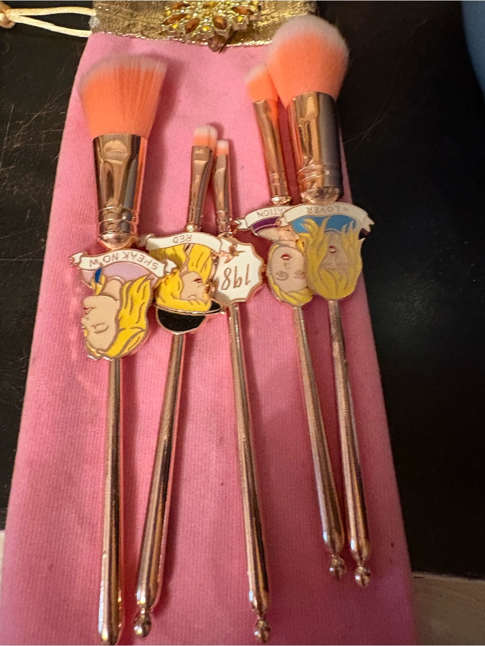 Makeup Brush Set with Pink Bristles and Rose Gold Handles